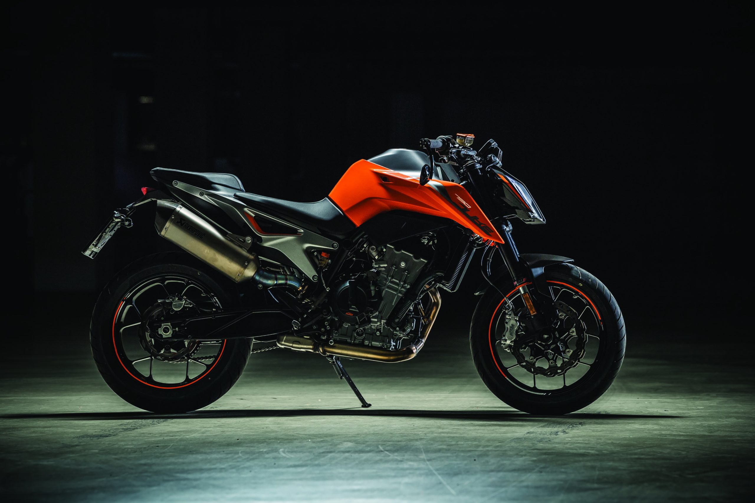 KTM 790 DUKE 2018_Static 03