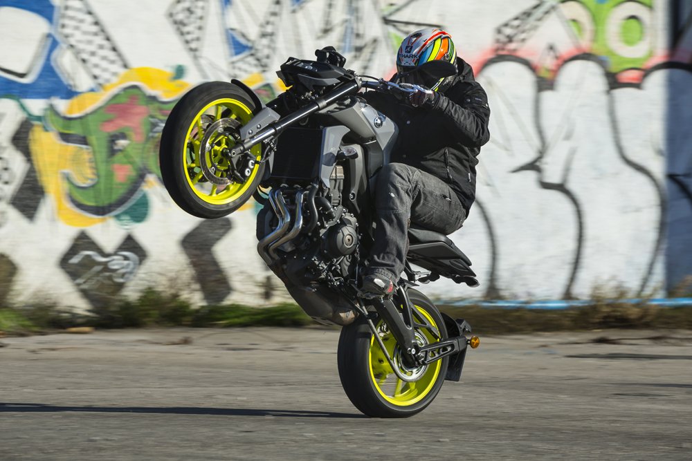 yamaha_mt09_2016_mall_1352